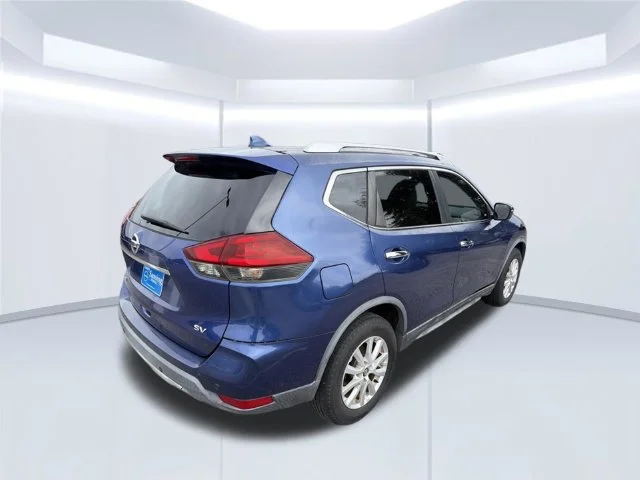 Used 2020 Blue Nissan SV image 6