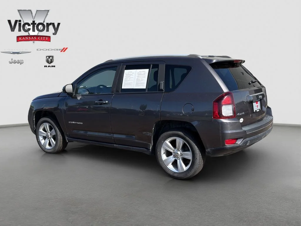 Used 2016 Gray Jeep Sport image 5