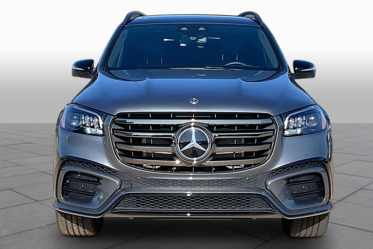 Used 2026 Selenite Grey Metallic Mercedes-Benz GLS 450 image 4