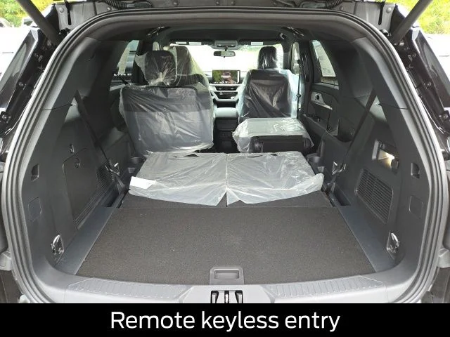 New 2027 Agate Black Metallic Ford Active image 9