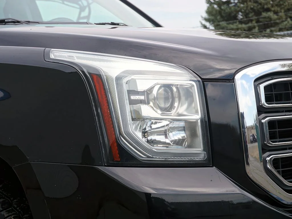 2020 GMC Yukon XL SLT - Photo 9
