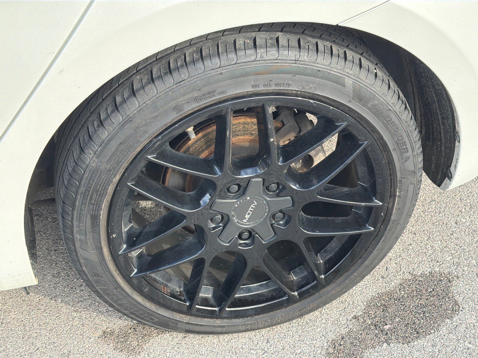 Used 2016 Snow White Pearl Kia EX image 5