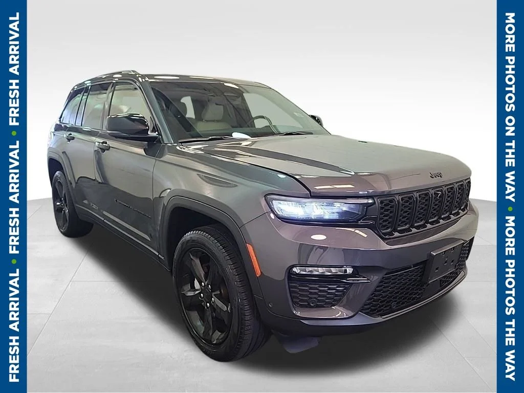 Used 2023 Gray Jeep Limited image 1