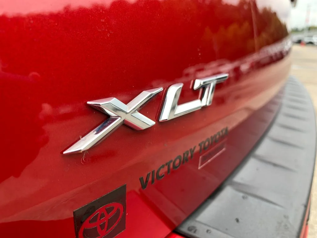Used 2023 Red Ford XLT image 37