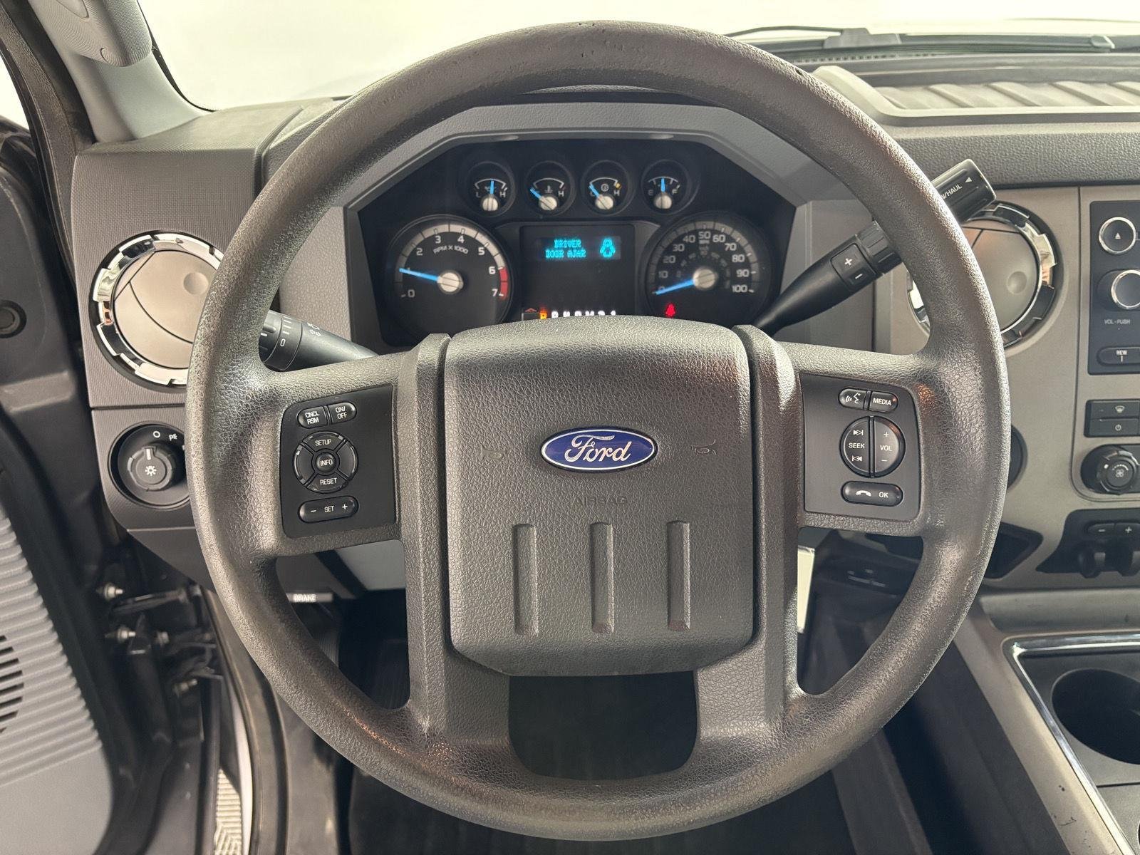 Used 2014 Sterling Gray Metallic Ford XLT image 25