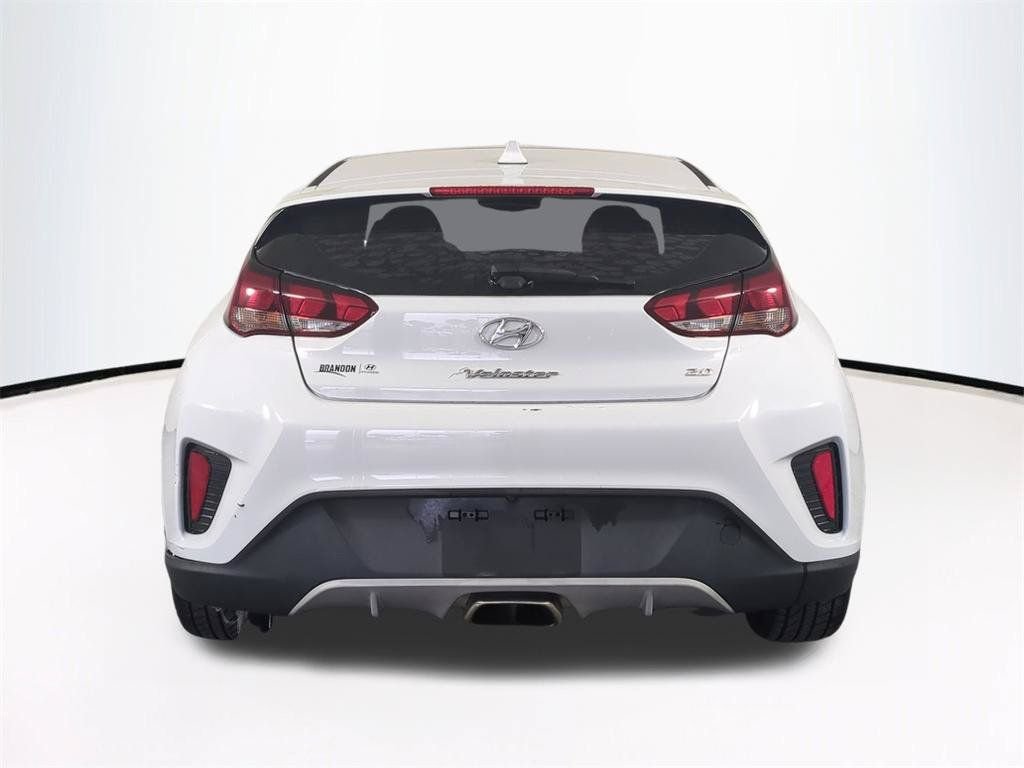 Used 2020 White Hyundai 2.0 Premium image 6