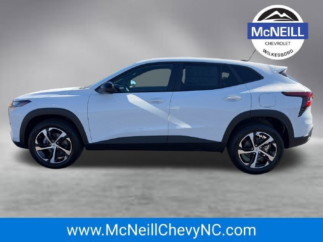 New 2026 Summit White Chevrolet 1RS image 5