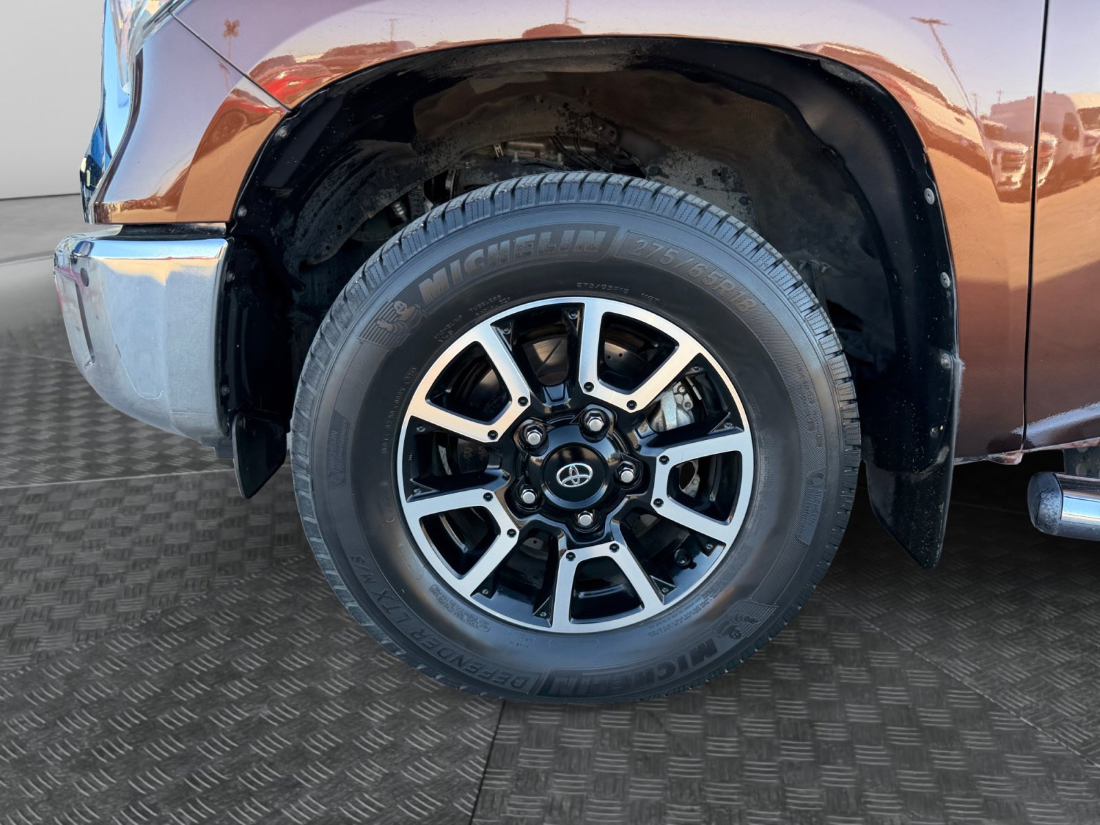 Used 2014 Sunset Bronze Mica Toyota LTD image 9