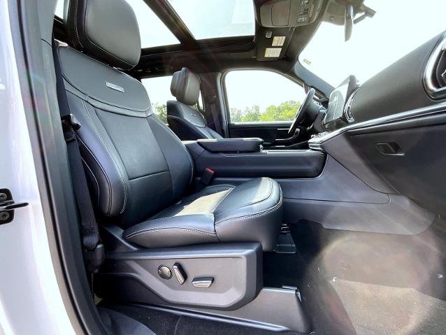 New 2027 Star White Metallic Tri-Coat Ford Platinum image 51