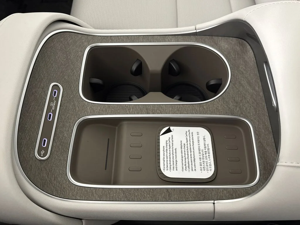 New 2026 White Hyundai SEL Premium image 25