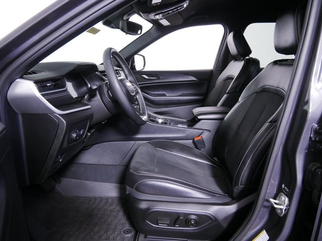Certified Used 2024 Gray Jeep Altitude image 19