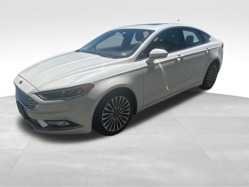 Used 2017 White Ford SE image 3