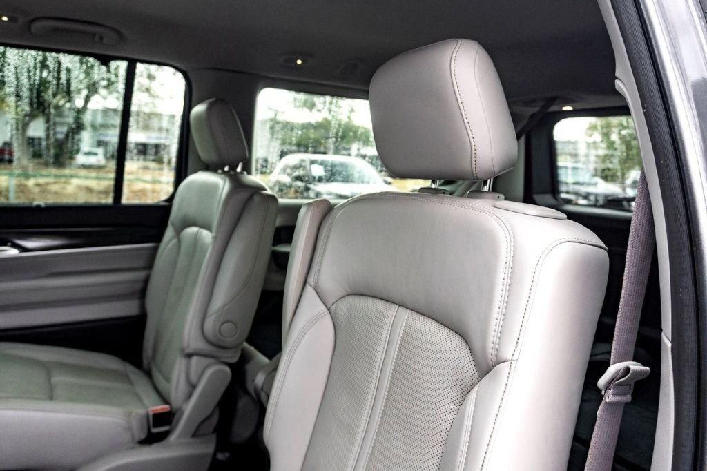 Used 2022 Gray Jeep Series III image 26