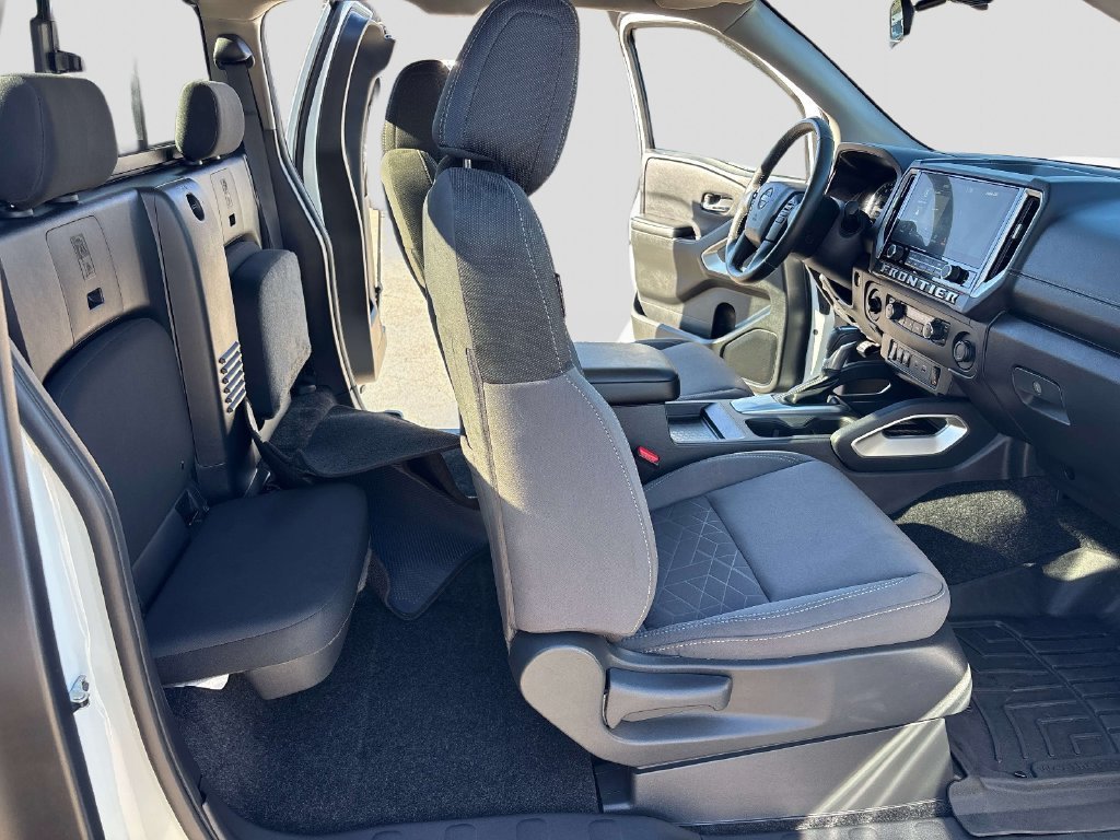 Used 2025 White Nissan SV image 16