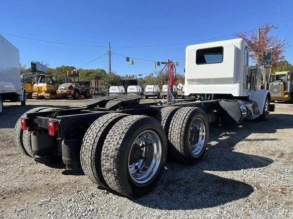 Used 2012 White Peterbilt with 4 Car Cage image 6