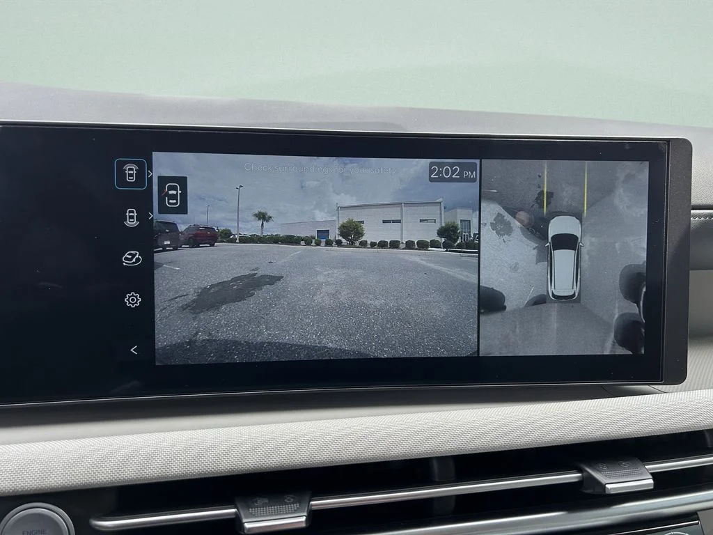 Used 2025 Blue Hyundai Limited image 28