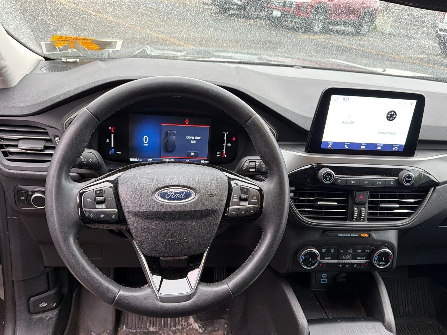 Used 2023 Cinnabar Red Ford Active image 10