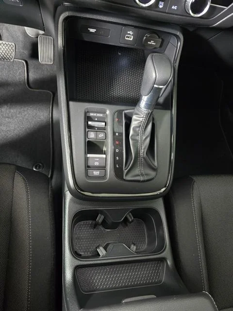 Used 2023 Silver Honda LX image 20