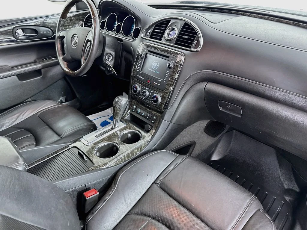 Used 2013 White Diamond Clearcoat Buick Premium Group image 38