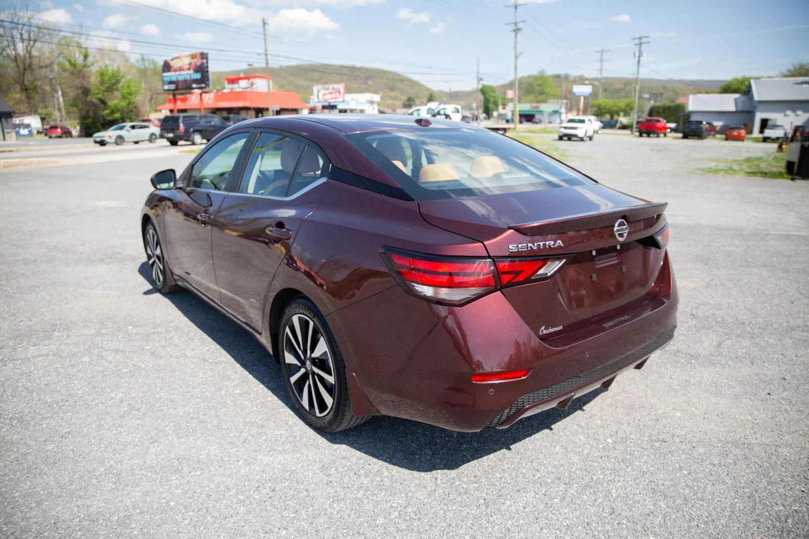 Used 2022 Rosewood Metallic Nissan SV image 7