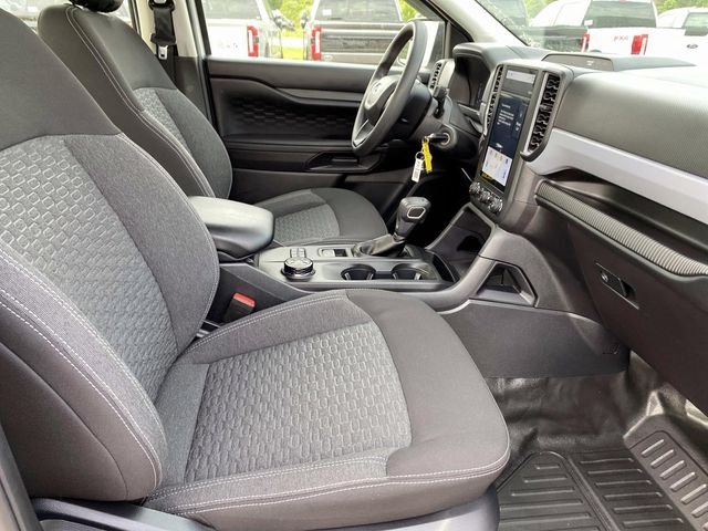 Used 2025 White Ford XL image 24