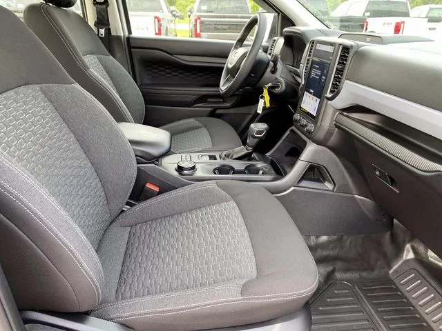 Used 2025 Oxford White Ford XL image 24