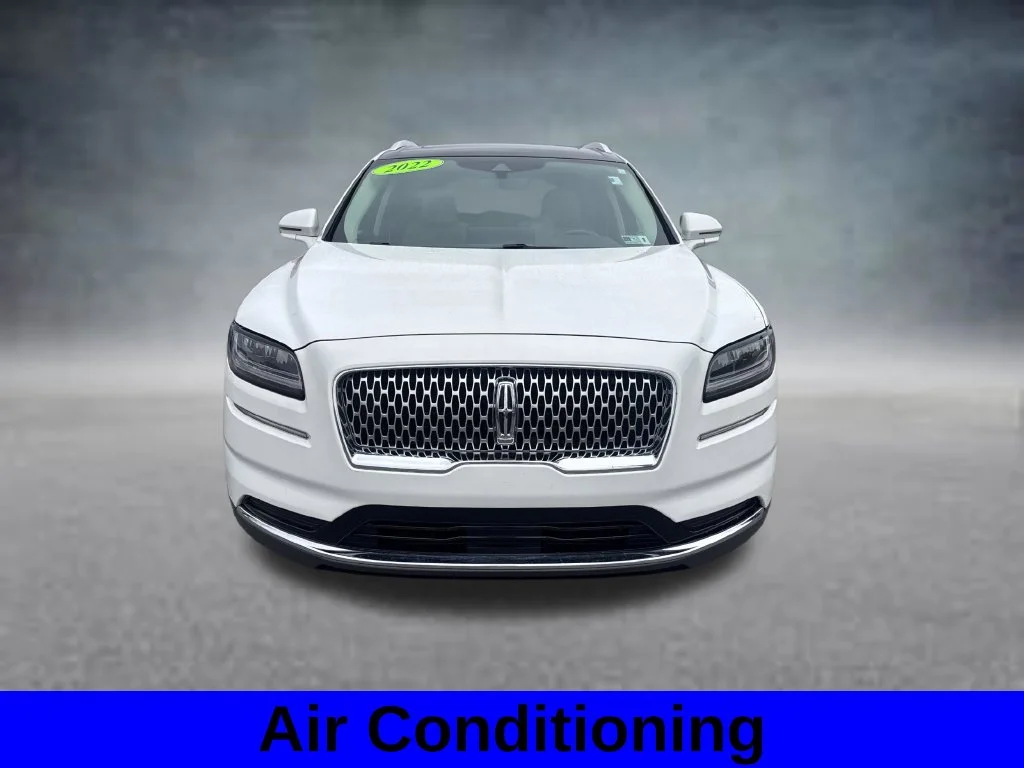 Used 2022 White Metallic Lincoln Reserve image 3