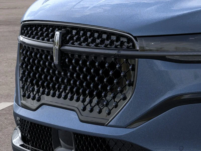 New 2026 Whisper Blue Metallic Clearcoat Lincoln Premiere image 17