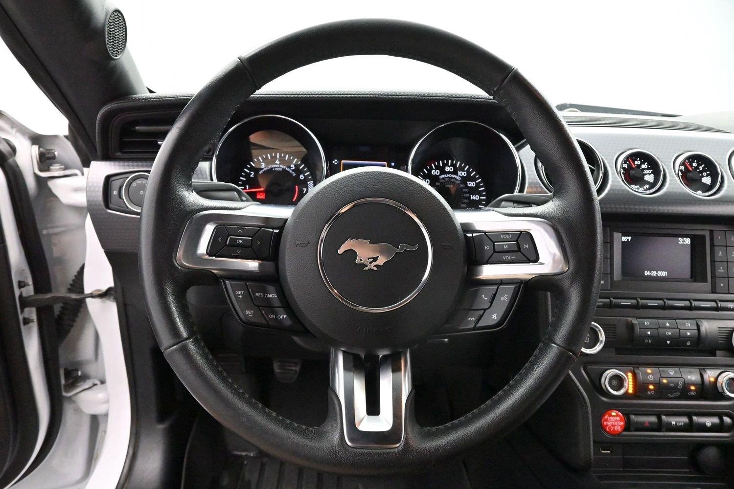Used 2016 Oxford White Ford GT image 15