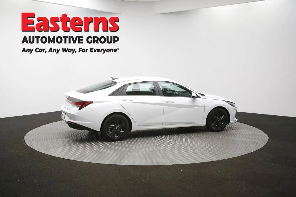 Used 2022 White Hyundai SEL image 42