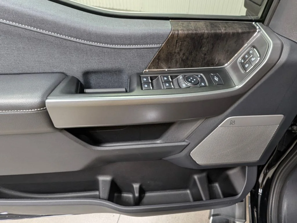 New 2026 Agate Black Metallic Ford F-250® Lariat® image 14