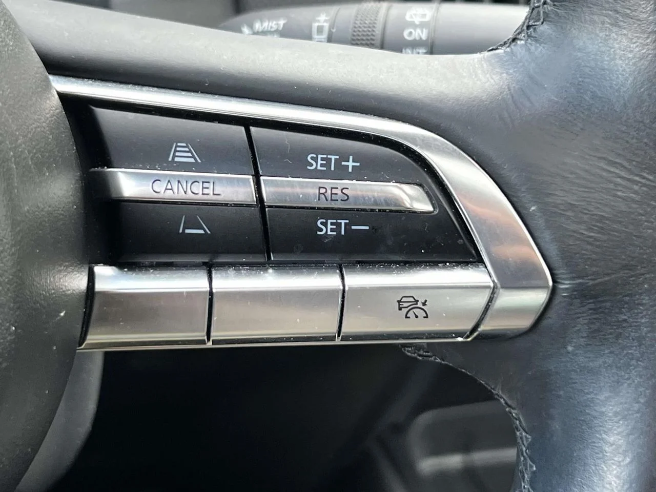 Certified Used 2024 Wind Chill Pearl Mazda 2.5 S Premium image 37