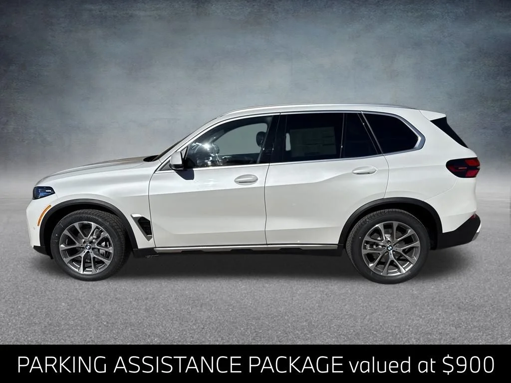 New 2026 White BMW xDrive40i image 2