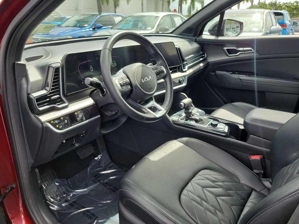 Used 2024 Red Kia X-Line image 15