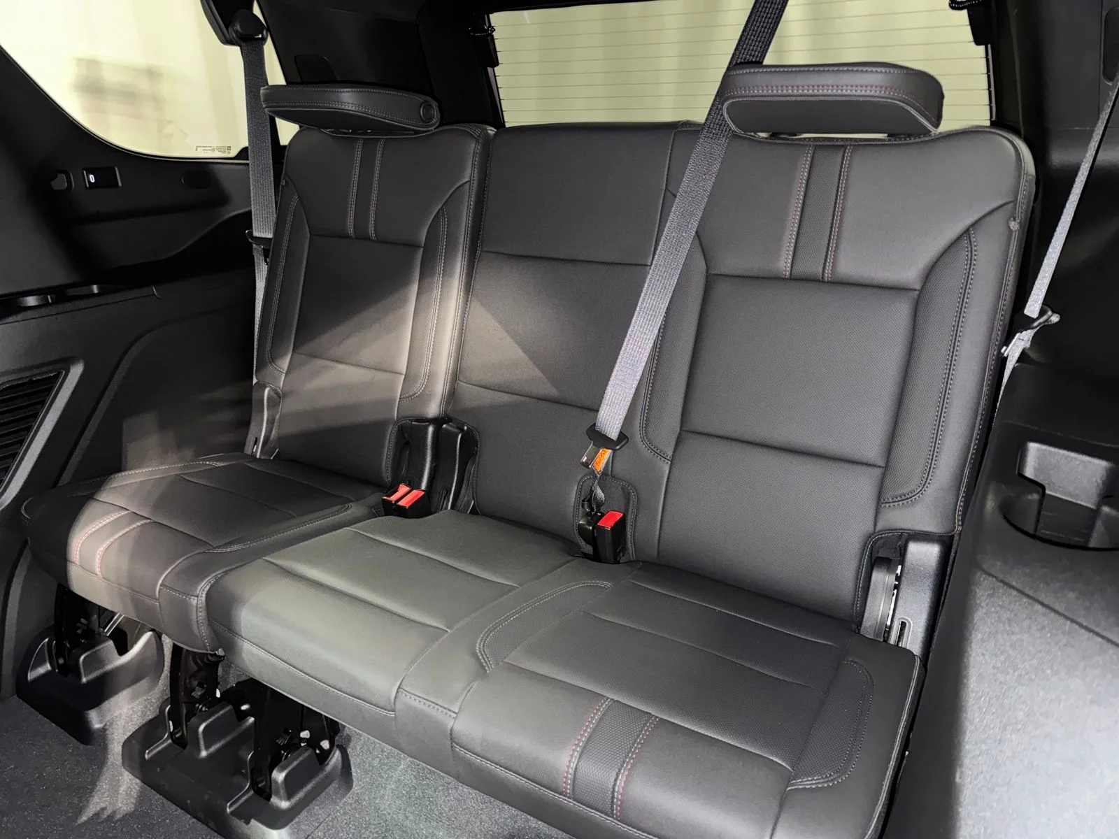 Used 2022 Summit White Chevrolet RST image 28