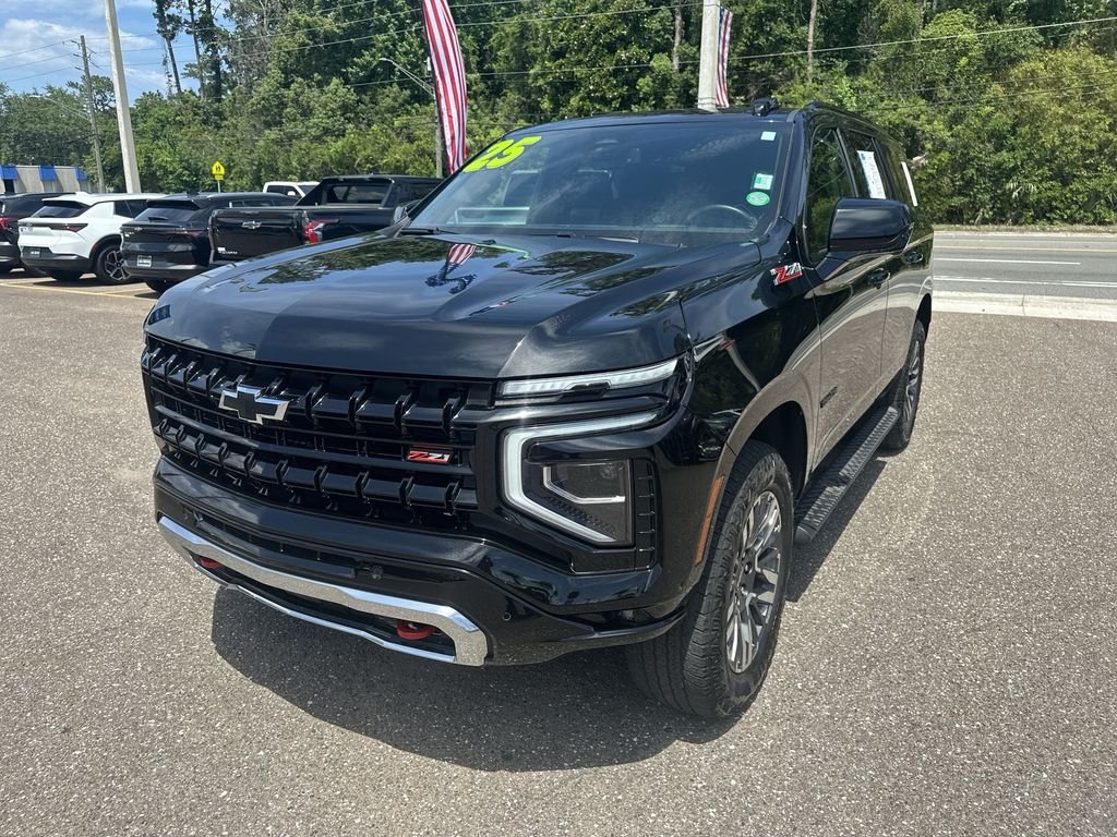 Used 2025 Black Chevrolet Z71 image 12