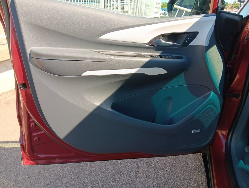 Used 2019 Includes (TUS) Black grille.) Chevrolet Premier image 10