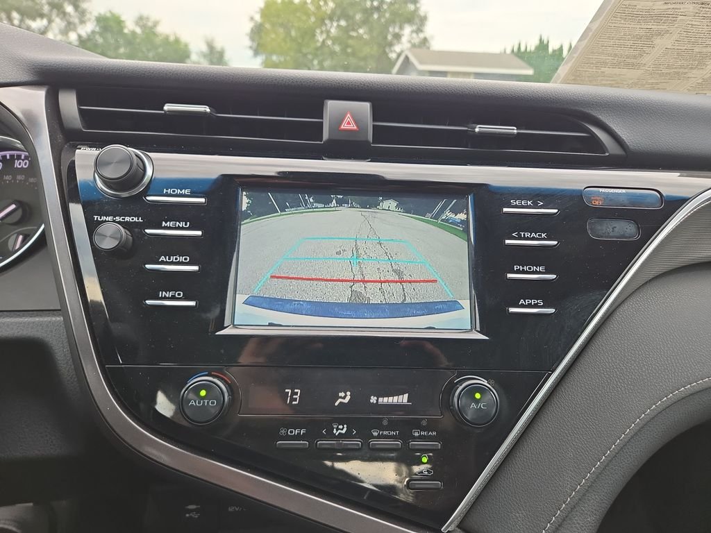 Used 2018 Super White Toyota SE image 18
