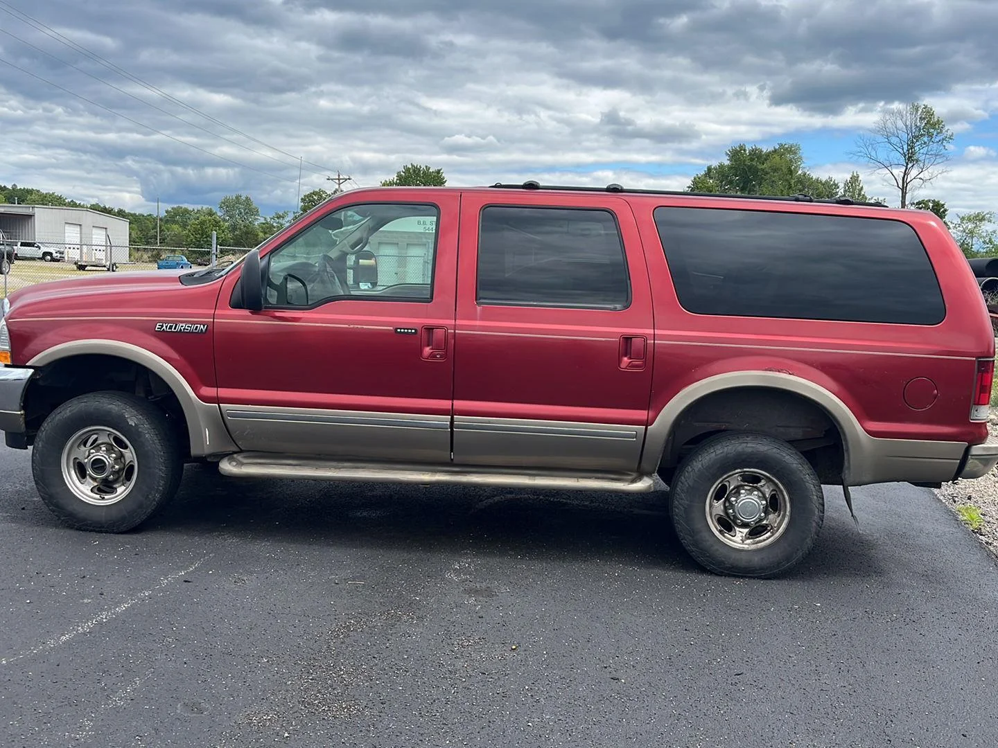 Used 2002 Ford Excursion Limited with VIN 1FMSU43F02EA97822 for sale in West Union, OH