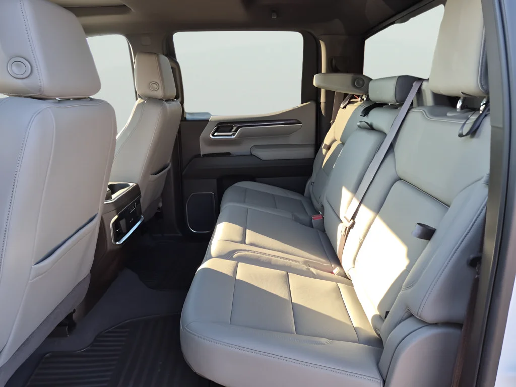 Used 2023 SUMMIT WHITE Chevrolet LTZ image 32