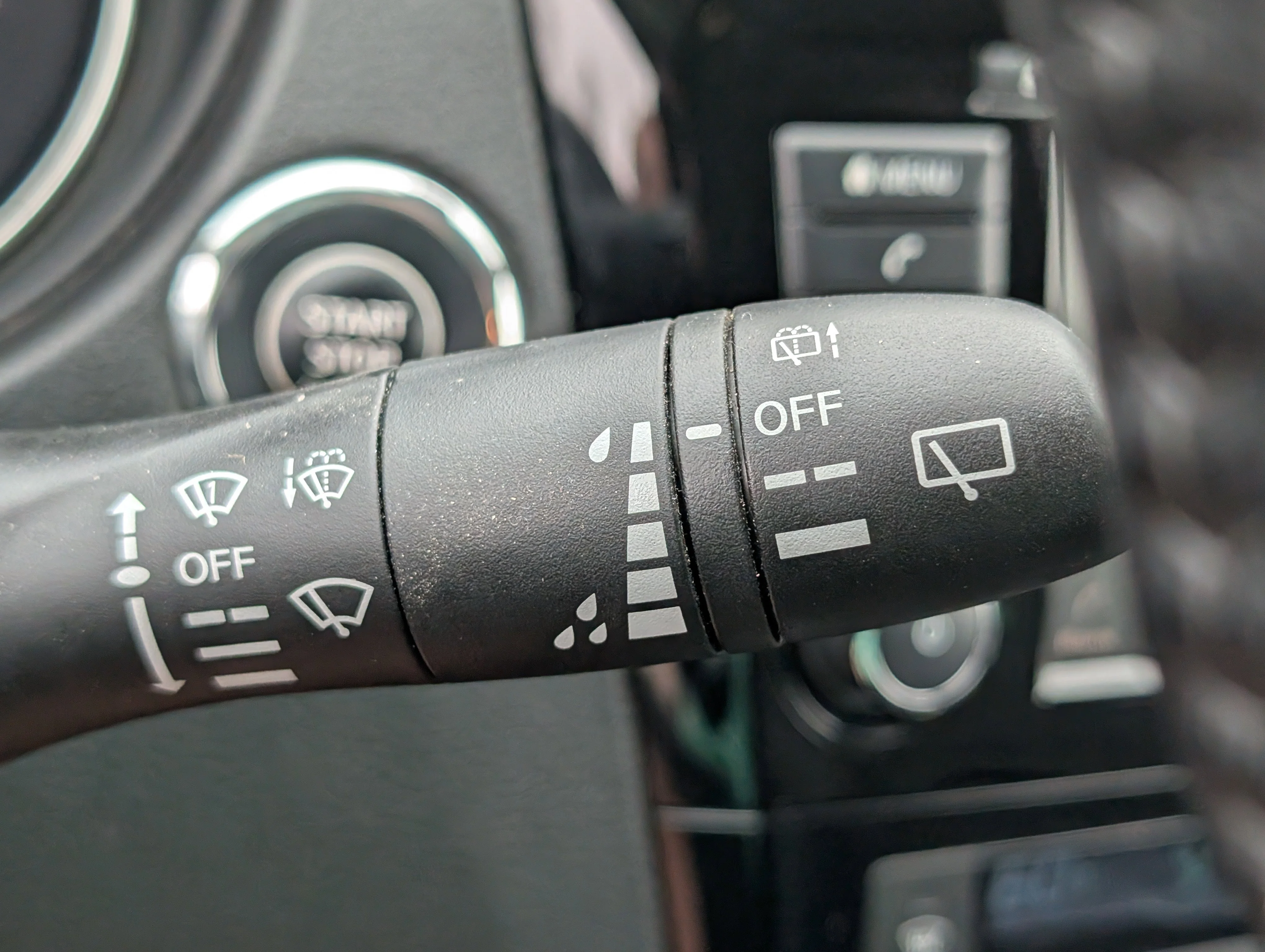 2022 Nissan Rogue Sport SV - Photo 24