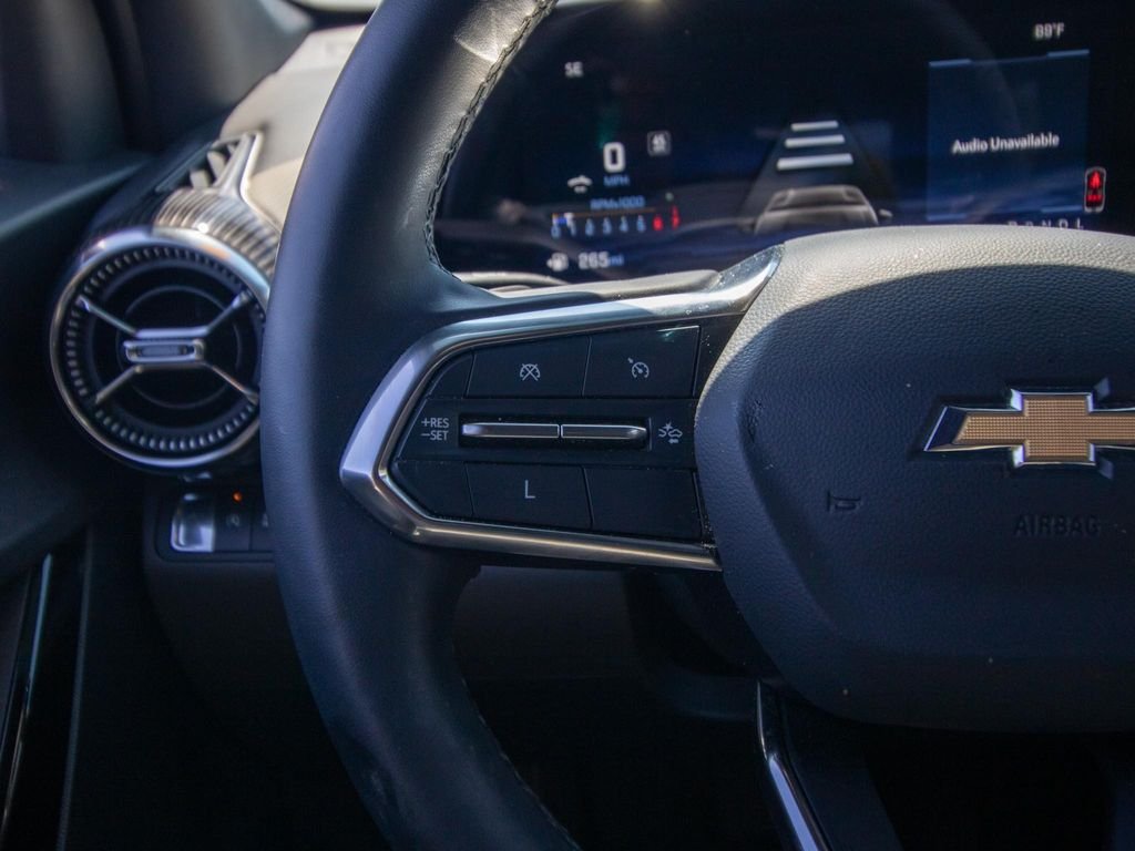 2025 Chevrolet Equinox LT - Photo 24