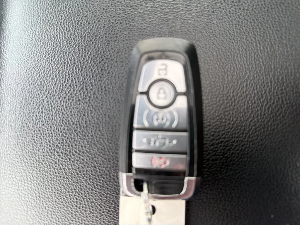 Used 2023 Carbonized Gray Metallic Ford XLT image 29