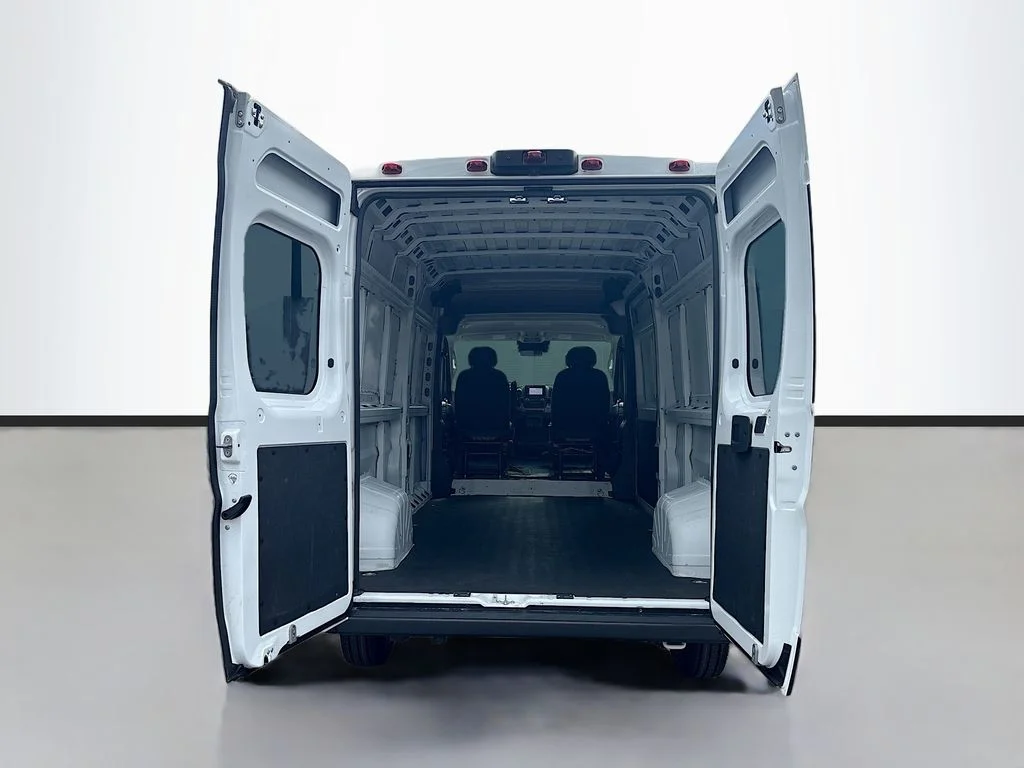 Used 2023 White Ram High Roof image 9
