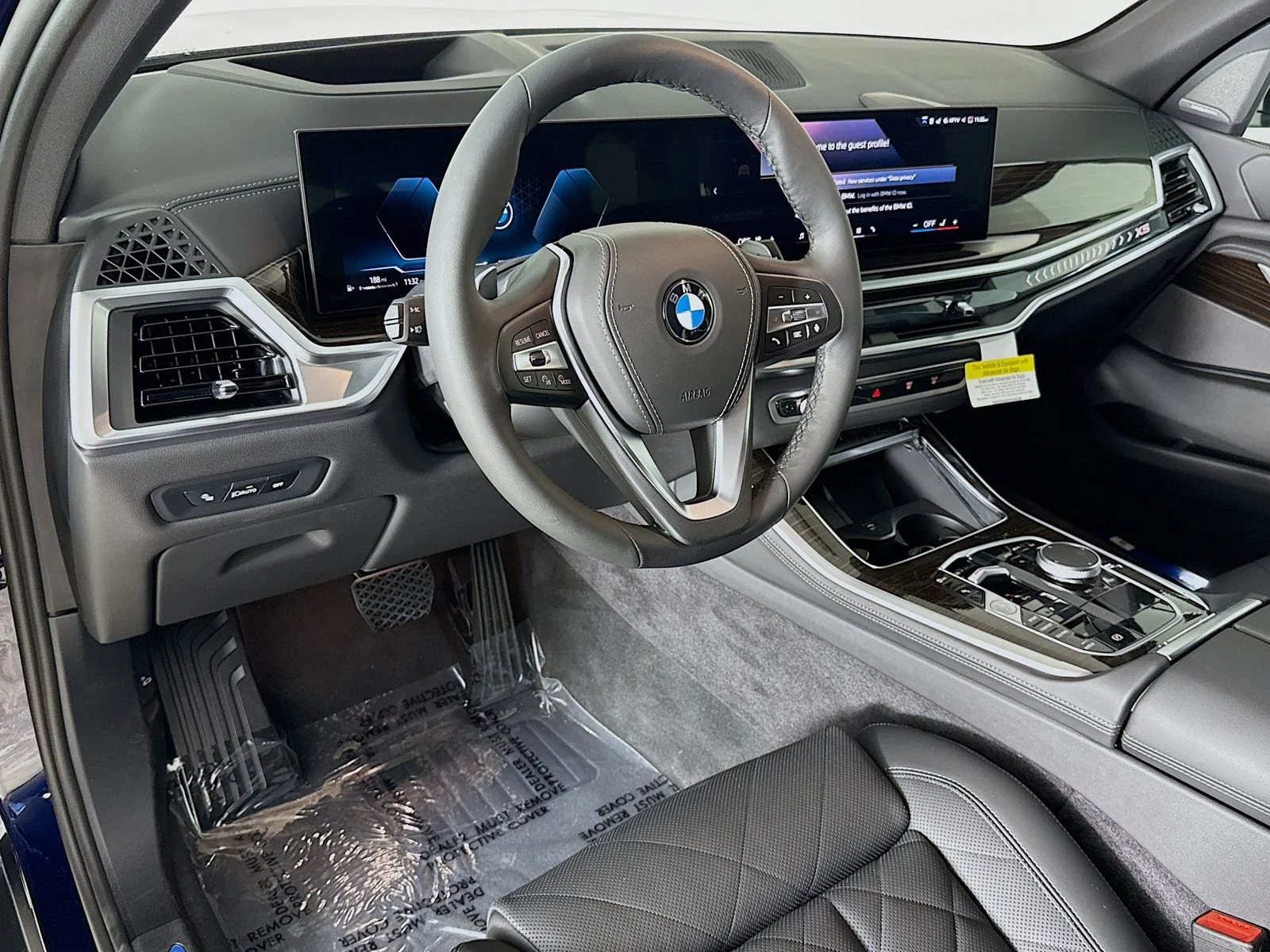 Used 2026 Tanzanite Blue II Metallic BMW sDrive40i image 9