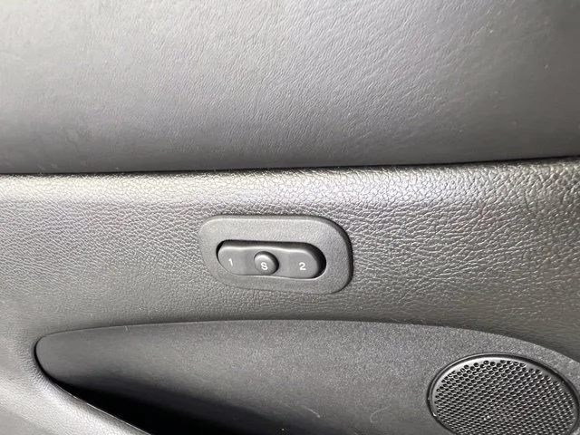 Used 2018 Bright White Clearcoat Jeep High Altitude image 24