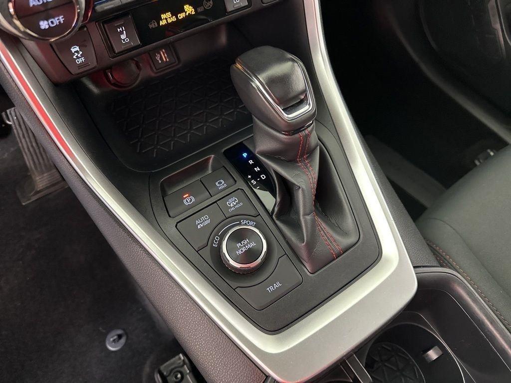 Certified Used 2023 Silver Sky Metallic Toyota SE image 9