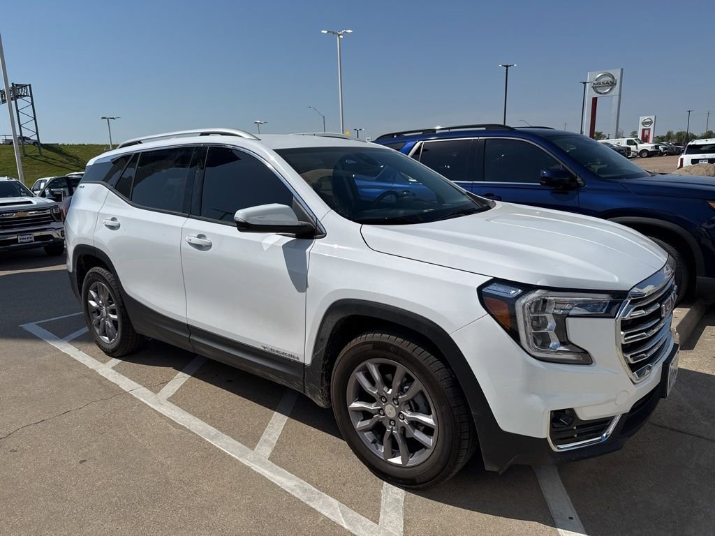 2023 GMC Terrain SLT