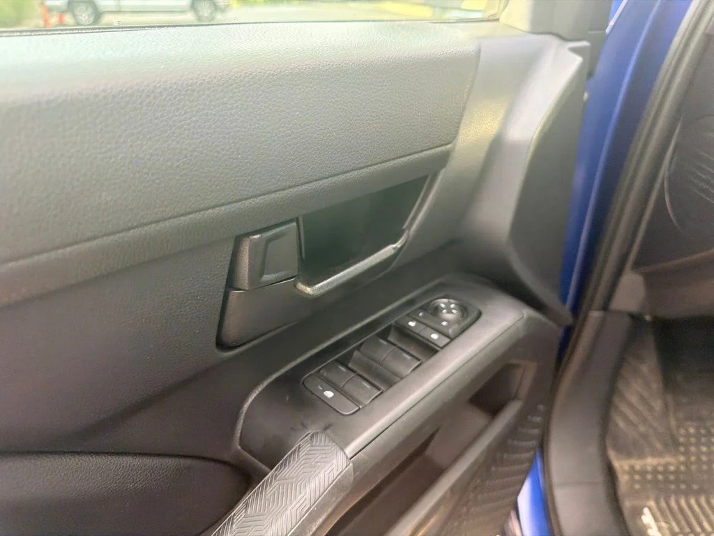 Used 2025 Blue Toyota SR5 image 18
