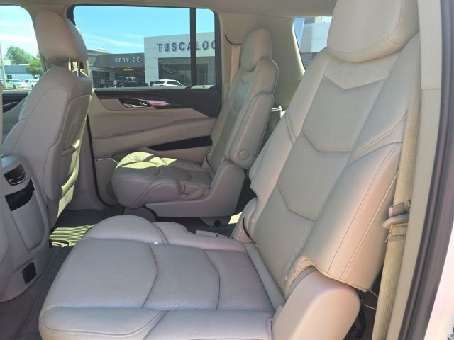 Used 2018 White Cadillac Premium image 10